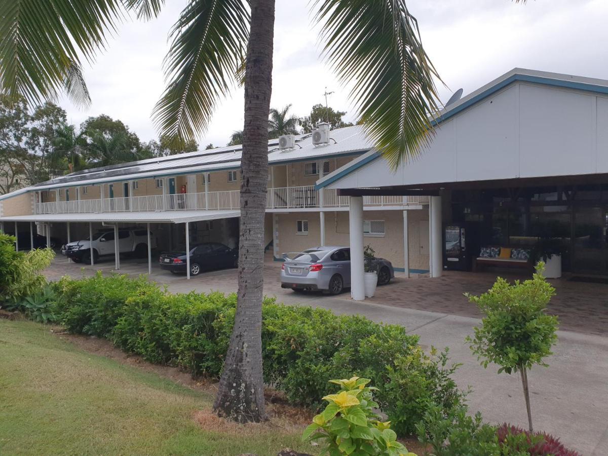 Colonial Palms Motor Inn Airlie Beach Dış mekan fotoğraf