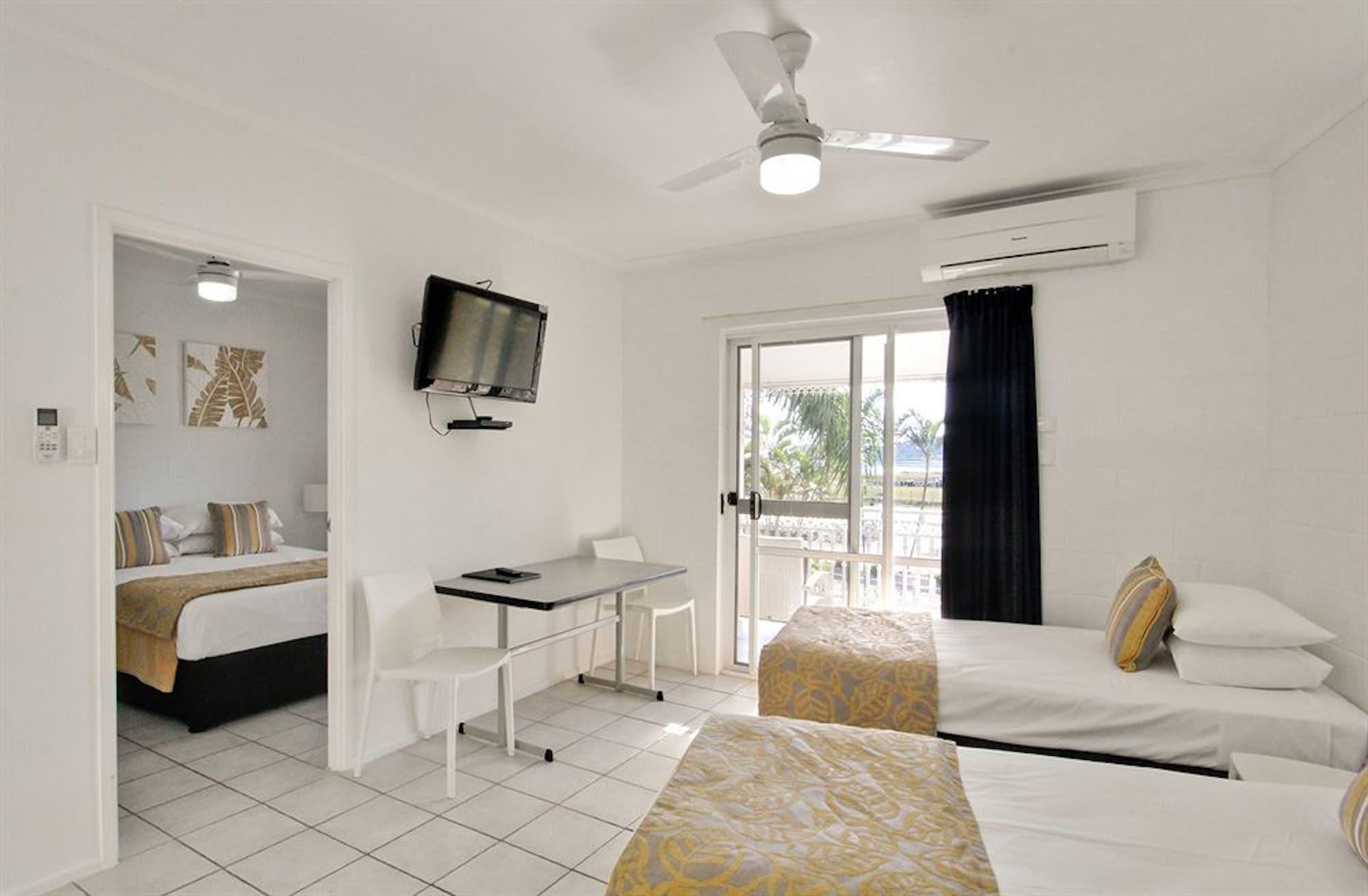 Colonial Palms Motor Inn Airlie Beach Dış mekan fotoğraf