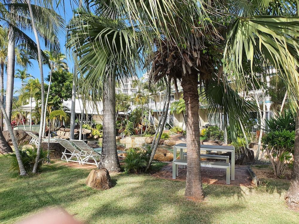 Colonial Palms Motor Inn Airlie Beach Dış mekan fotoğraf