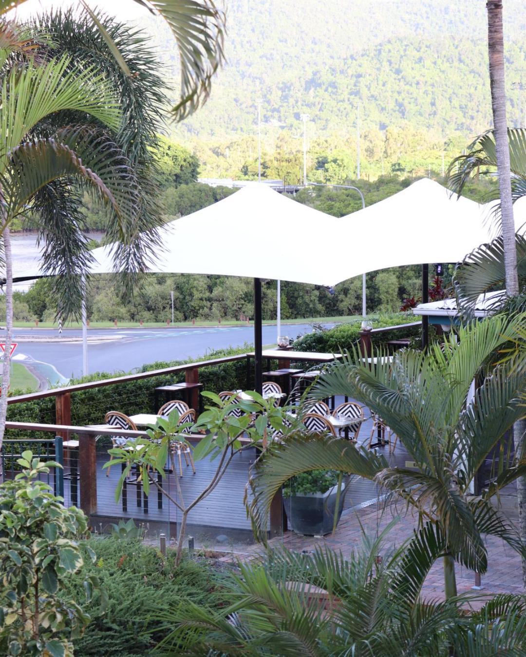 Colonial Palms Motor Inn Airlie Beach Dış mekan fotoğraf