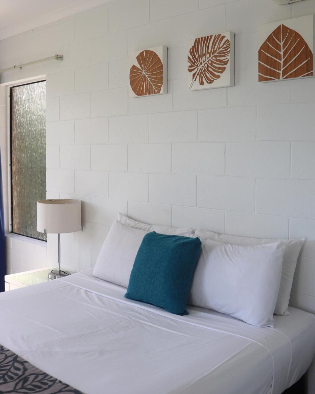 Colonial Palms Motor Inn Airlie Beach Dış mekan fotoğraf