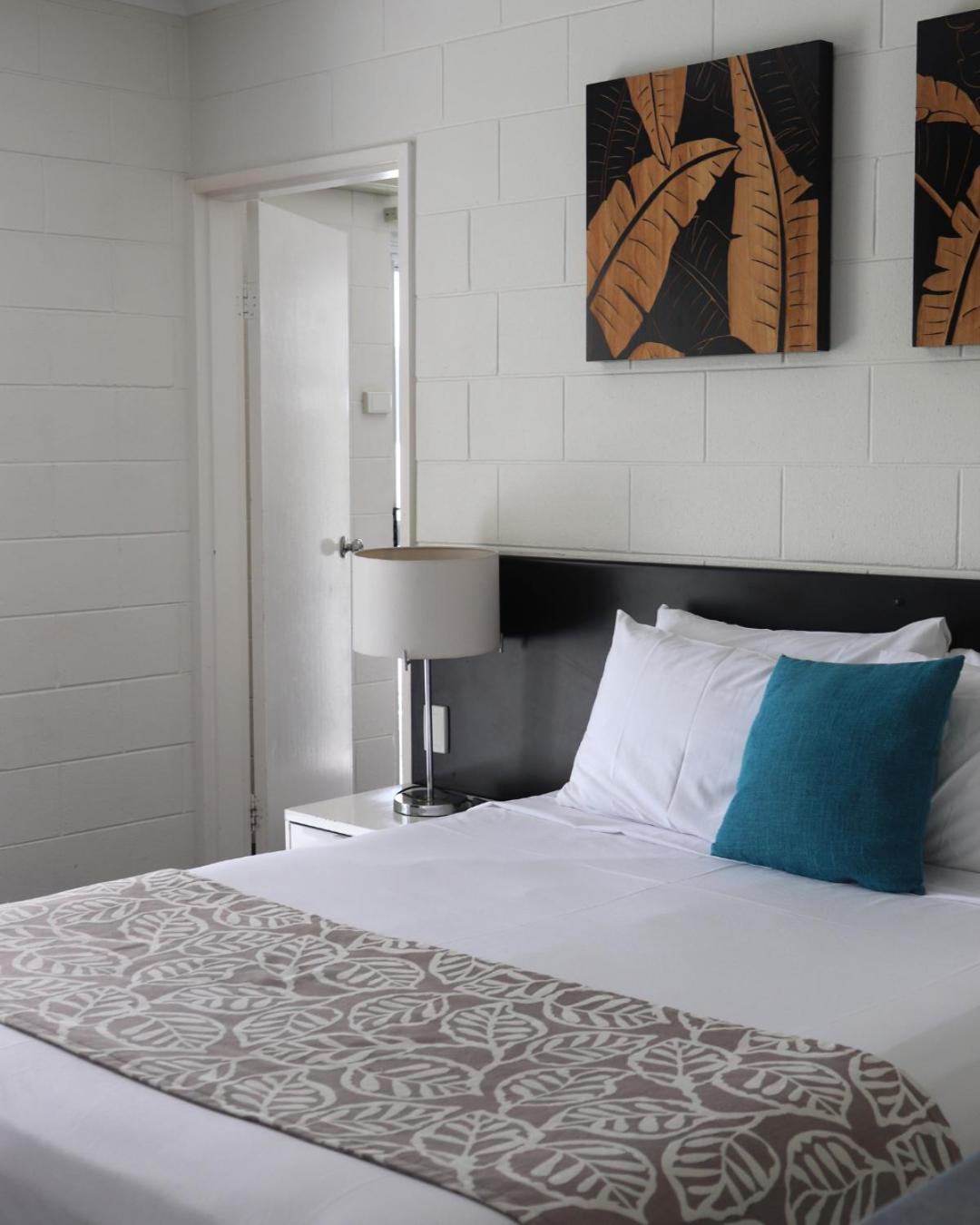 Colonial Palms Motor Inn Airlie Beach Dış mekan fotoğraf